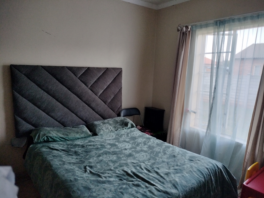 To Let 3 Bedroom Property for Rent in Waterval East North West